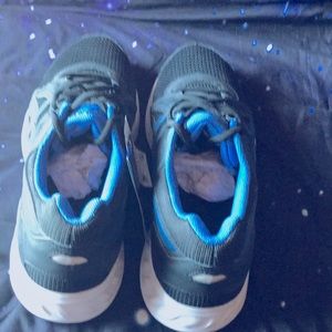 Brand new ASICS men’s shoes 13